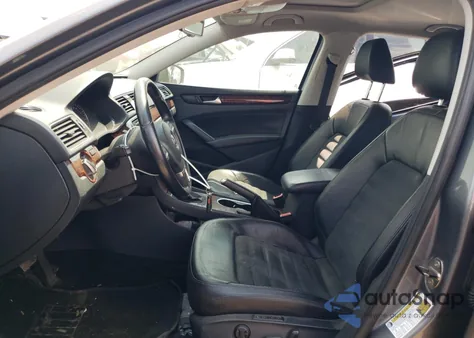 2013 Volkswagen Passat Sel z USA, uszkodzony, nr VIN 1VWCN7A38DC131453